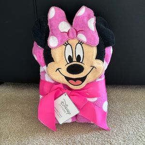 Minnie Mouse Hooded Towel